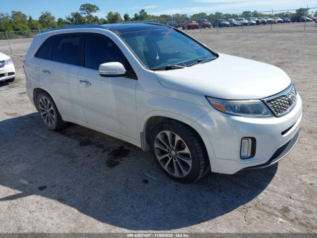  Salvage Kia Sorento
