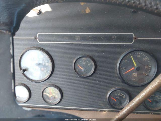 Chevrolet P30 Motor Home Image 10