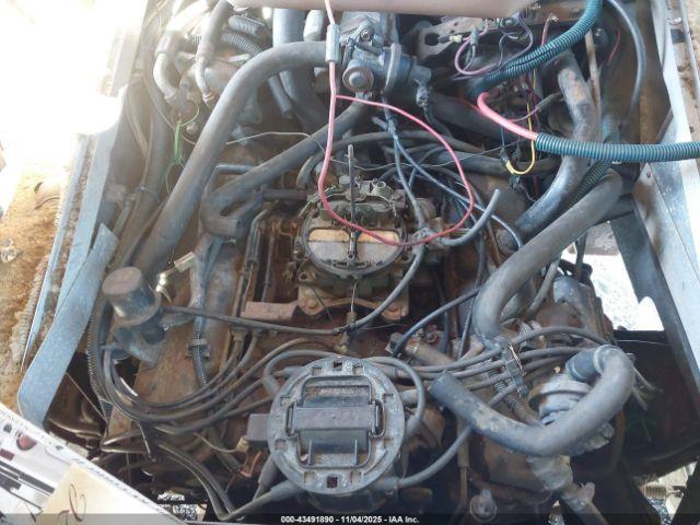 Chevrolet P30 Motor Home Image 5