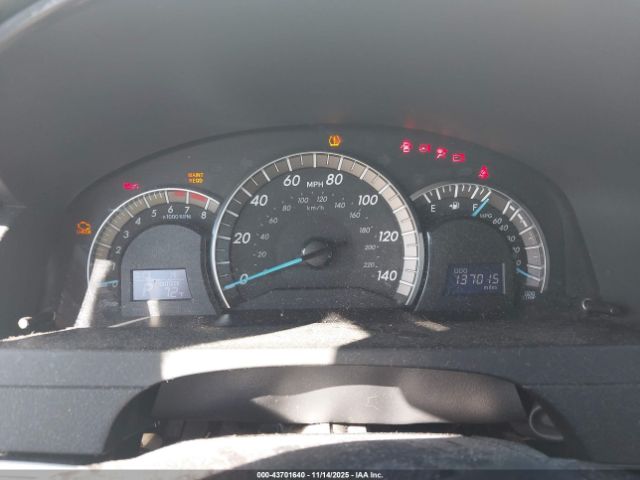 Toyota Camry Se Image 14