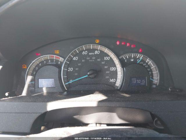 Toyota Camry Se Image 14