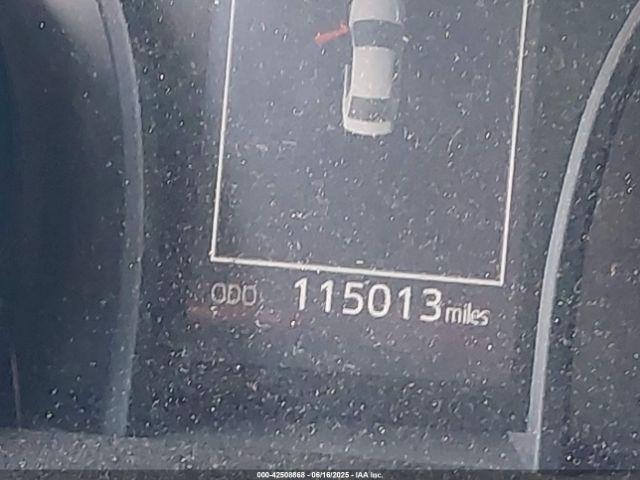 Toyota Camry Le Image 15