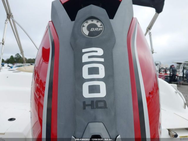 Godfrey Boat Image 9