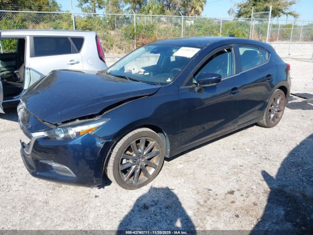 Mazda Mazda3 Touring Image 3