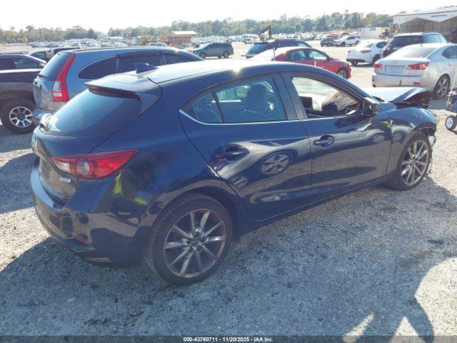 Mazda Mazda3 Touring Image 5