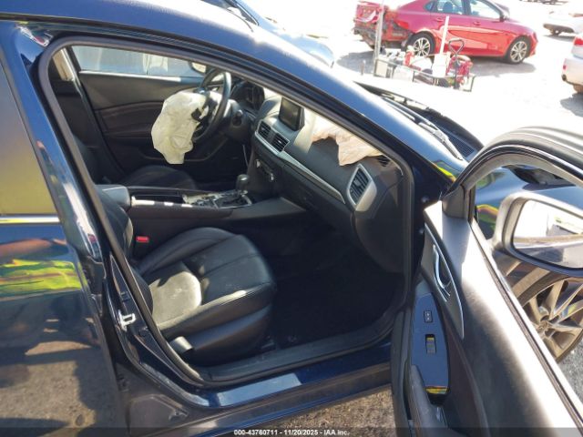 Mazda Mazda3 Touring Image 8