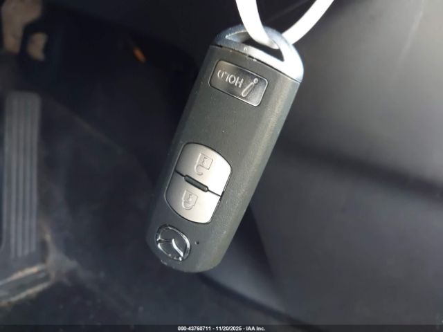 Mazda Mazda3 Touring Image 2