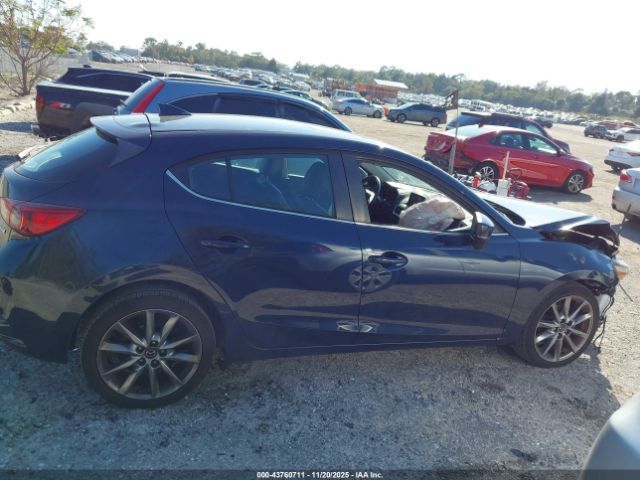 Mazda Mazda3 Touring Image 14