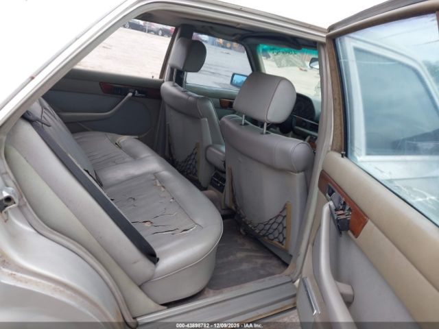 Mercedes-Benz 300 Sdl Image 7