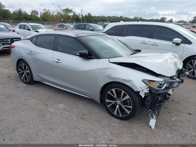  Salvage Nissan Maxima