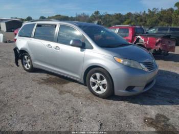  Salvage Toyota Sienna