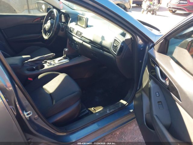 Mazda Mazda3 I Sport Image 13