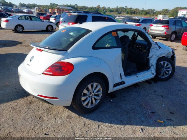 Volkswagen Beetle 1.8t S Image 2