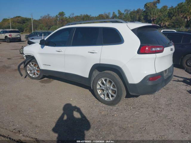 Jeep Cherokee Latitude Fwd Image 2