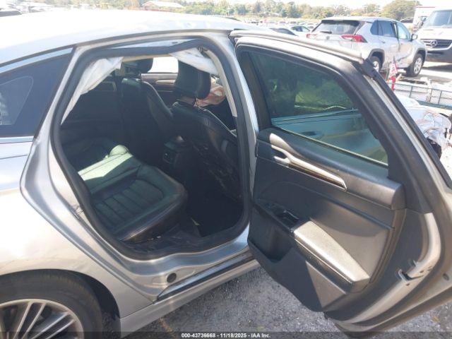 Ford Fusion Se Image 8