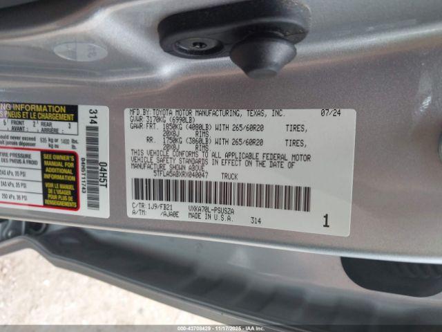 Toyota Tundra Sr5 Image 5