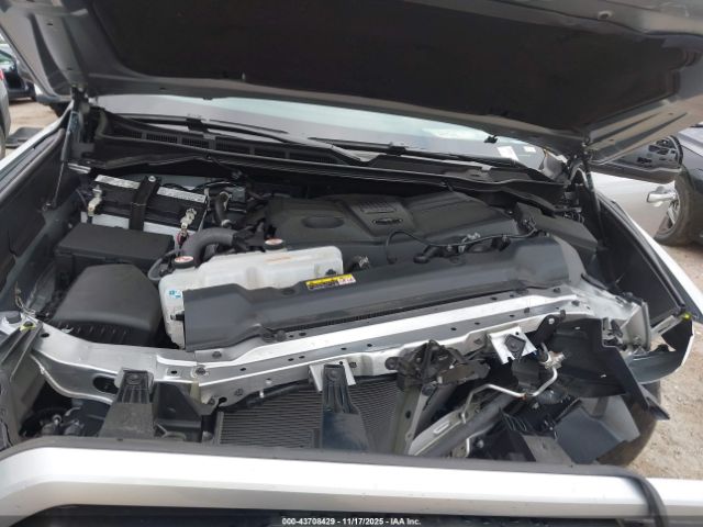 Toyota Tundra Sr5 Image 4