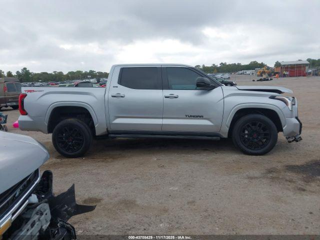 Toyota Tundra Sr5 Image 6