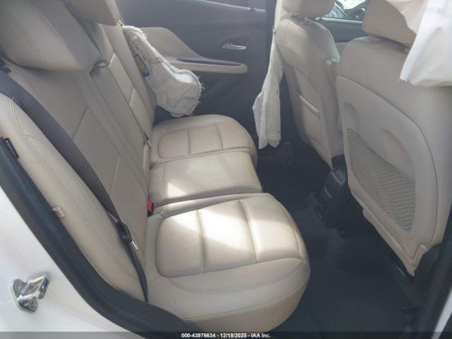 Buick Encore Essence Image 6