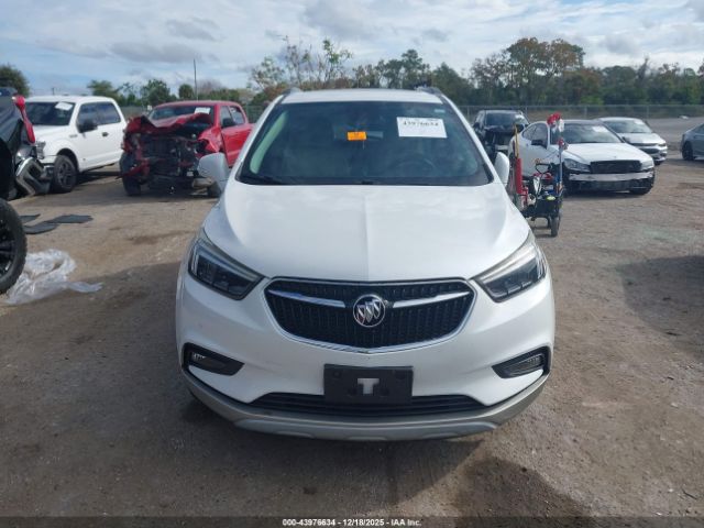 Buick Encore Essence Image 9