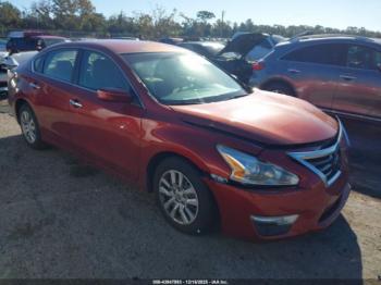  Salvage Nissan Altima