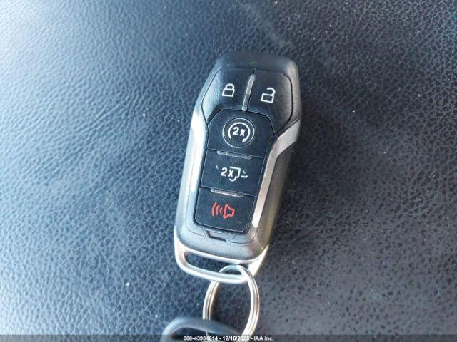 Ford F-150 Lariat Image 7