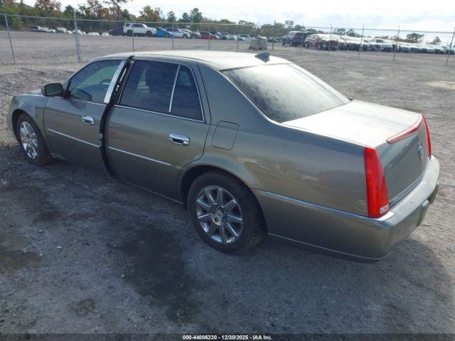 Cadillac DTS Premium Collection Image 11
