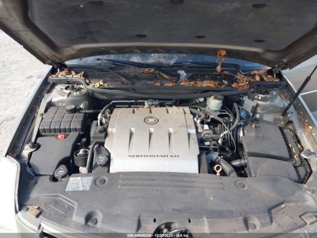 Cadillac DTS Premium Collection Image 8