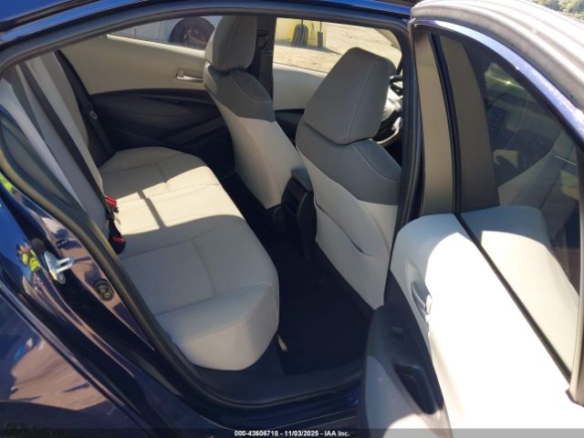 Toyota Corolla Le Image 7