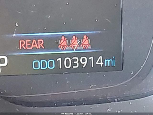 Toyota Corolla Le Image 9