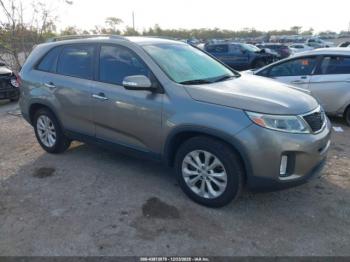  Salvage Kia Sorento