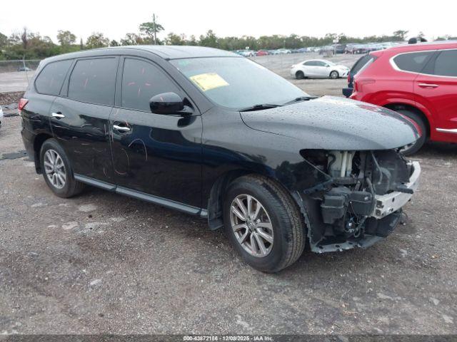  Salvage Nissan Pathfinder
