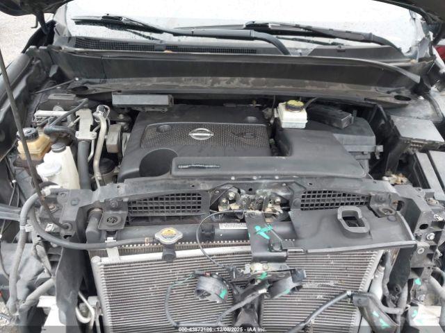 Nissan Pathfinder S Image 4