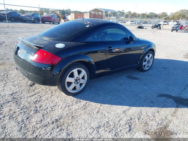 Audi TT Image 8