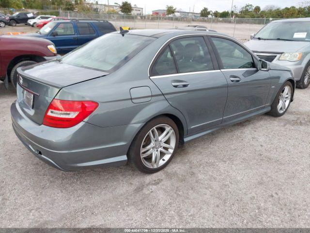 Mercedes-Benz C-Class Sport Image 6