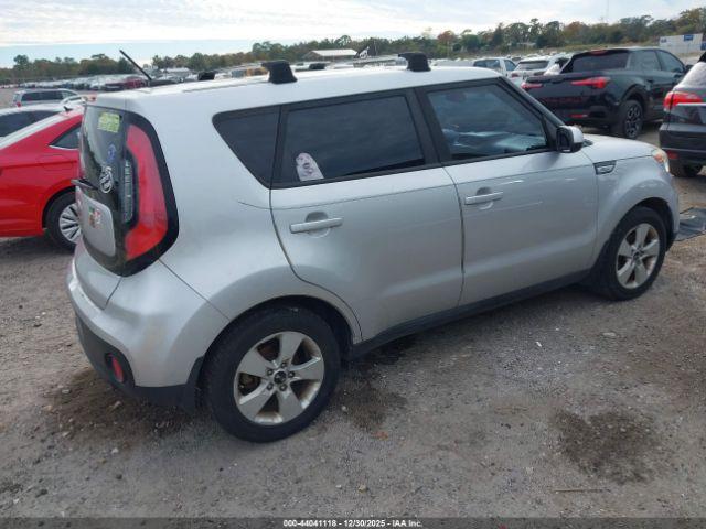 Kia Soul Image 2