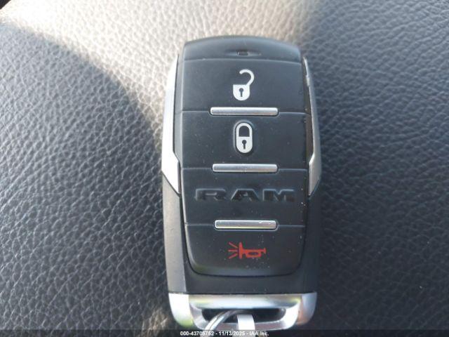 Ram 1500 Tradesman  4x4 5'7 Box Image 8