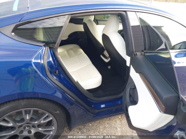 Tesla Model S Long Range Dual Motor All-wheel Drive Image 5