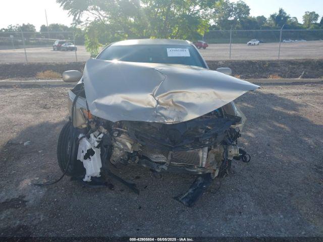 Toyota Corolla L Image 5