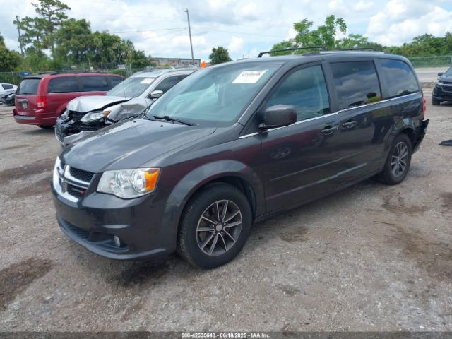 Dodge Grand Caravan Sxt Image 2
