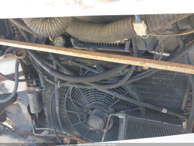 Chevrolet P30 Motor Home Image 7