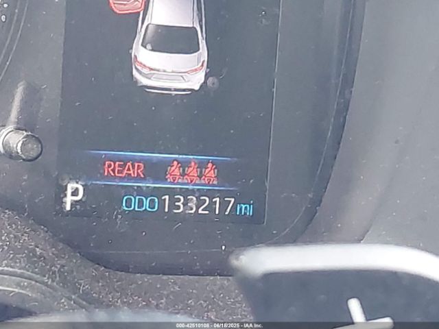 Toyota Corolla Se Image 11