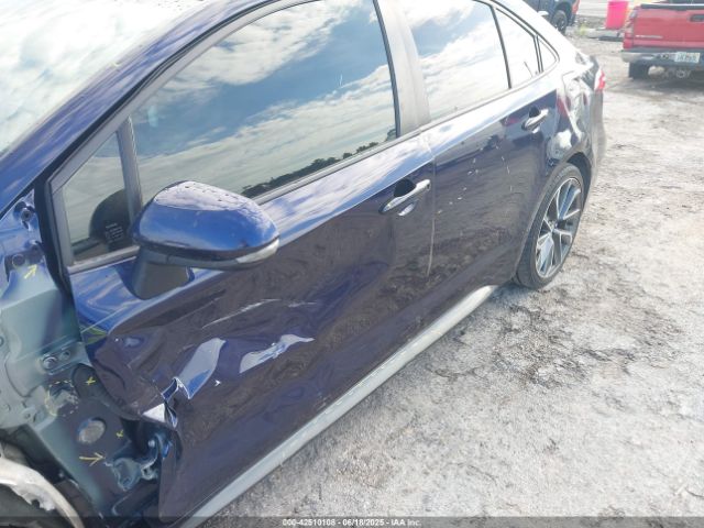 Toyota Corolla Se Image 17