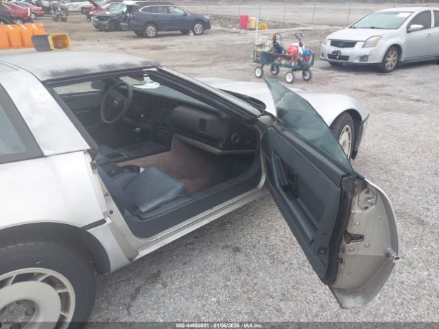 Chevrolet Corvette Image 4