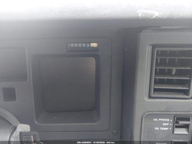 Chevrolet Corvette Image 5