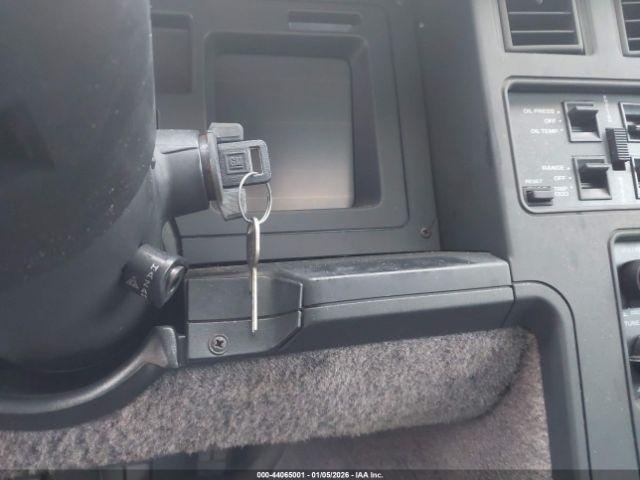 Chevrolet Corvette Image 7