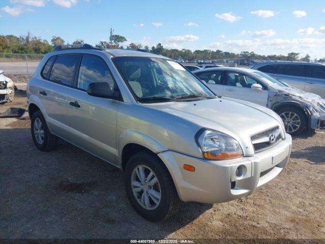  Salvage Hyundai TUCSON