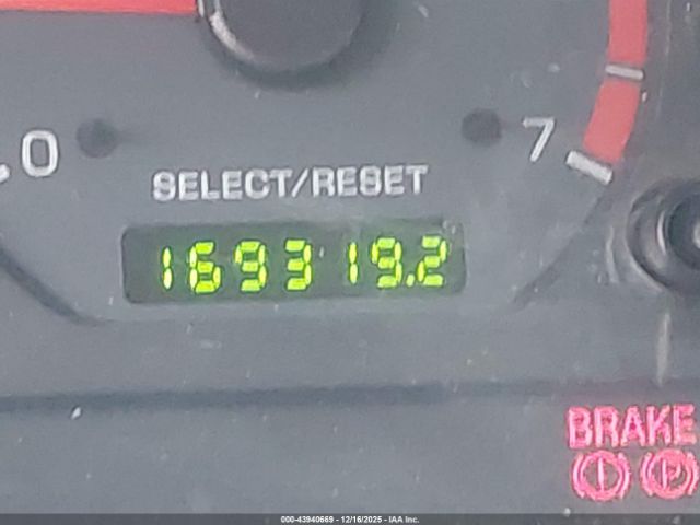 Ford Mustang Image 2