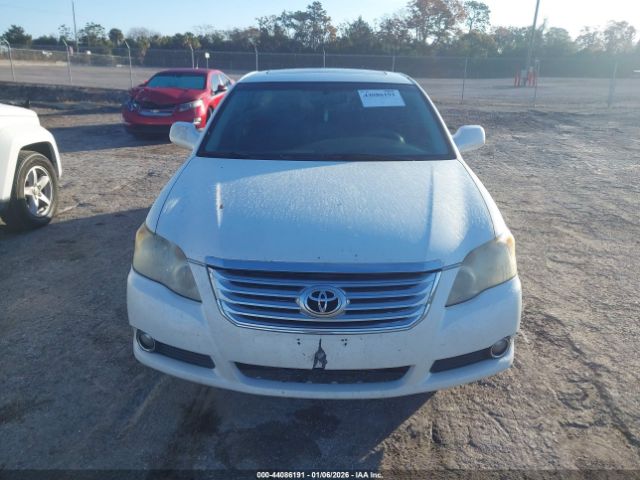 Toyota Avalon Xls Image 6