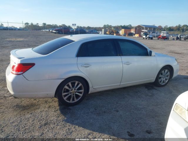 Toyota Avalon Xls Image 11